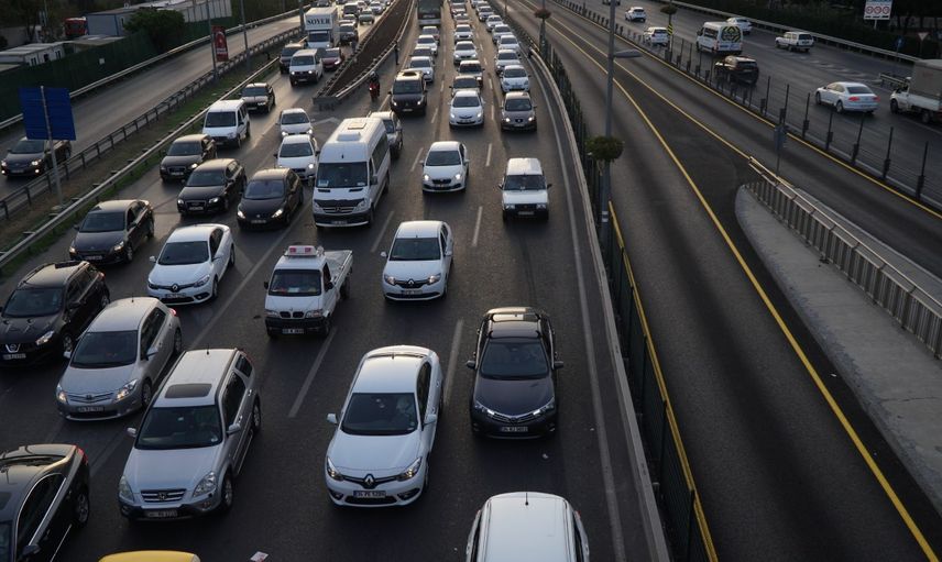 Araç sahiplerini ilgilendiriyor: Ulusal Taşıt Tanıma Sistemi için erteleme kararı