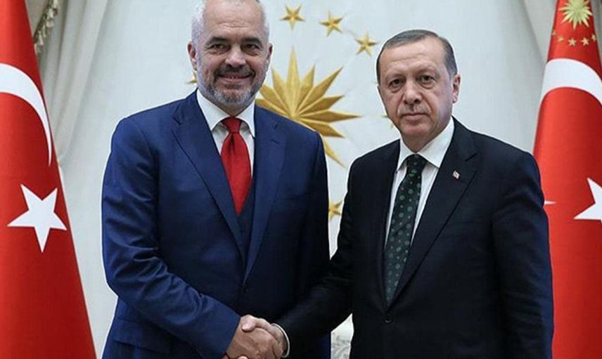 Arnavutluk Başbakanı Türkiye’ye Övgülerde Bulundu