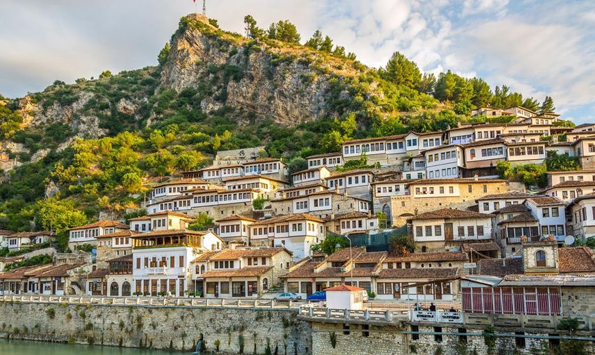 Arnavutluk Gezilecek Yerler Listesi 