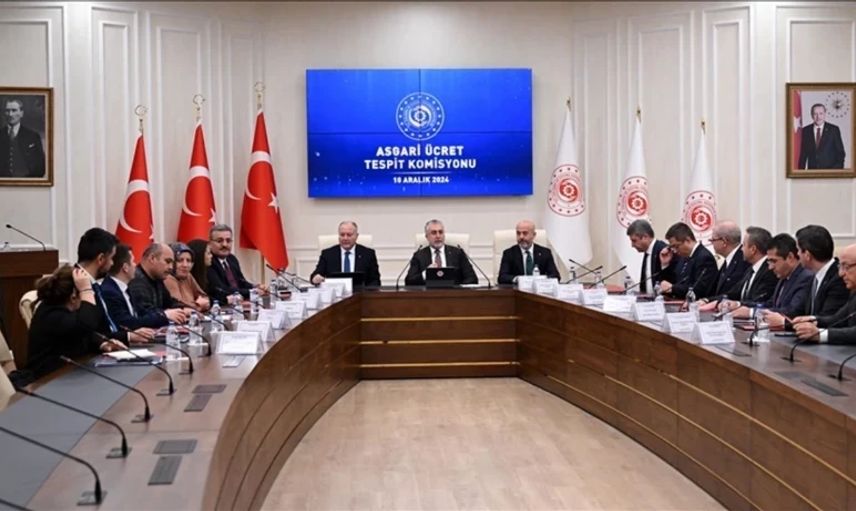 Asgari ücret masasında kritik gün: TÜRK-İŞ yok, veriler konuşuldu