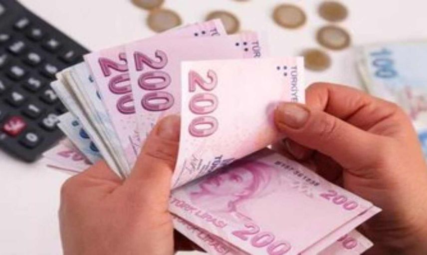 Asgari ücrete ek zam ve EYT hakkında açıklama AK Partili isimden geldi! AK Parti Genel Başkan Yardımcısı Jülide Sarıeroğlu milyonlarca insanın merakını giderdi