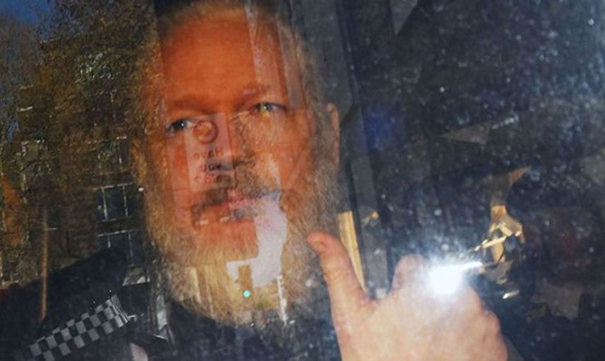 Assange'ın Avukatı Robinson: Assange ABD'nin Adaletsizliğinden Kaçındı