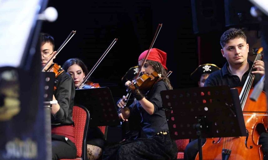 Atakum'da çocuk ve gençlik orkestrası, Ata Sahne'de ilk konserini verdi