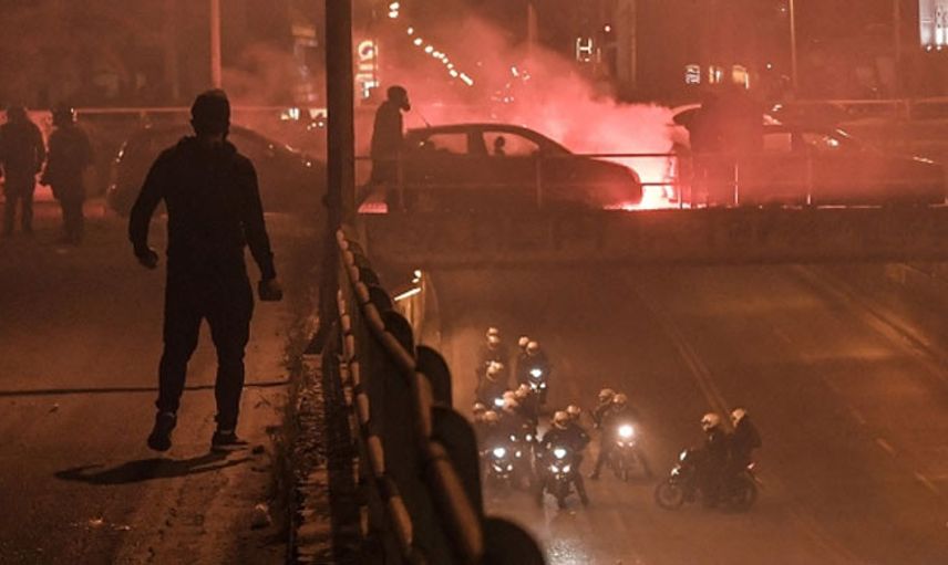 Atina'da Polis Şiddetine Karşı Protestolarda Gerilim Tırmandı