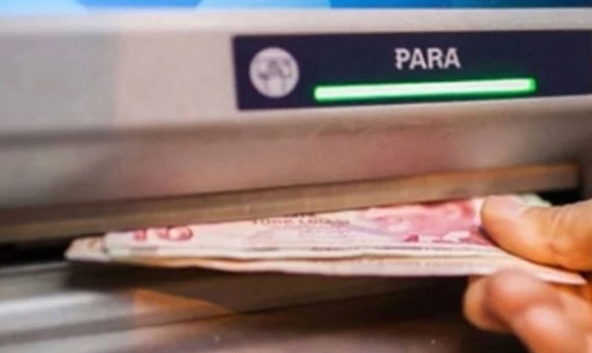ATM’den para çekerken dikkatli olun: Dolandırıcıların oyunu pes dedirtti