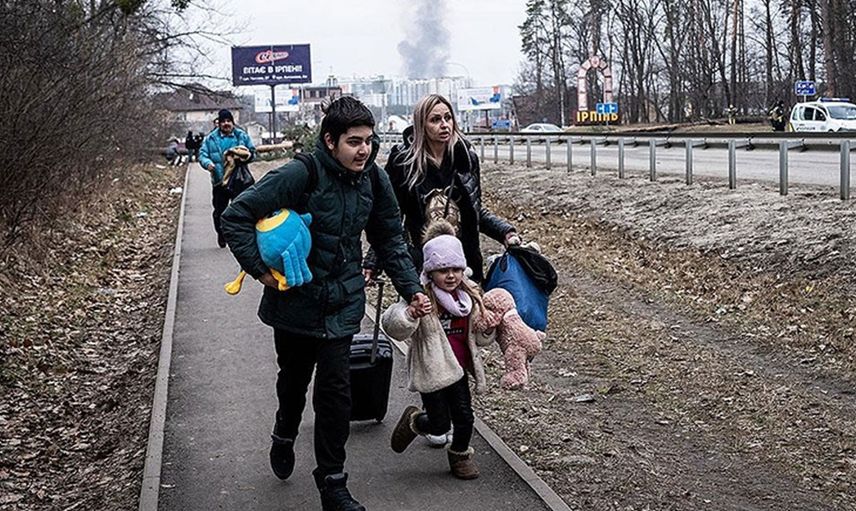 Avrupa iki yüzlülüğe doymuyor, mültecilerin ırkına göre muamele!