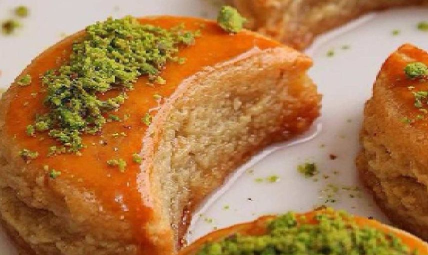 Ay tatlısı tarifi : en güzel ve lezzetli ay tatlısı nasıl yapılır? Ay tatlısı malzemeleri ve pratik tarifi