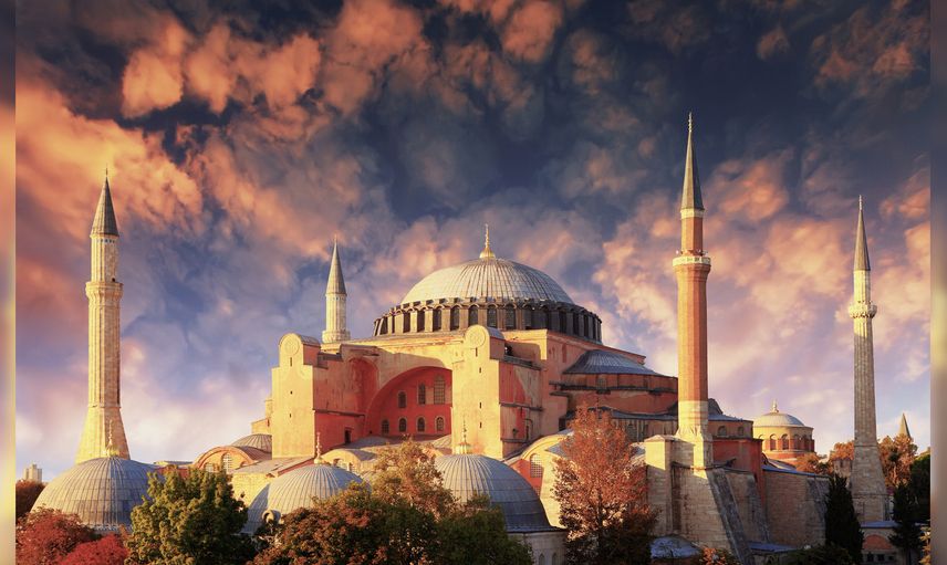 Ayasofya Camii'nde yeni düzenleme: İbadet ve kültürel ziyaretler İçin girişler ayrıldı