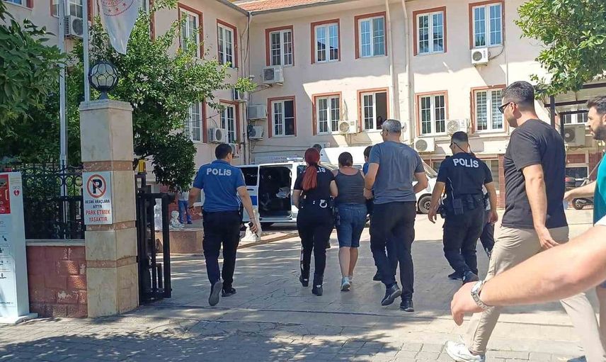 Aydın'da polise direnç gösteren kadın yakalandı