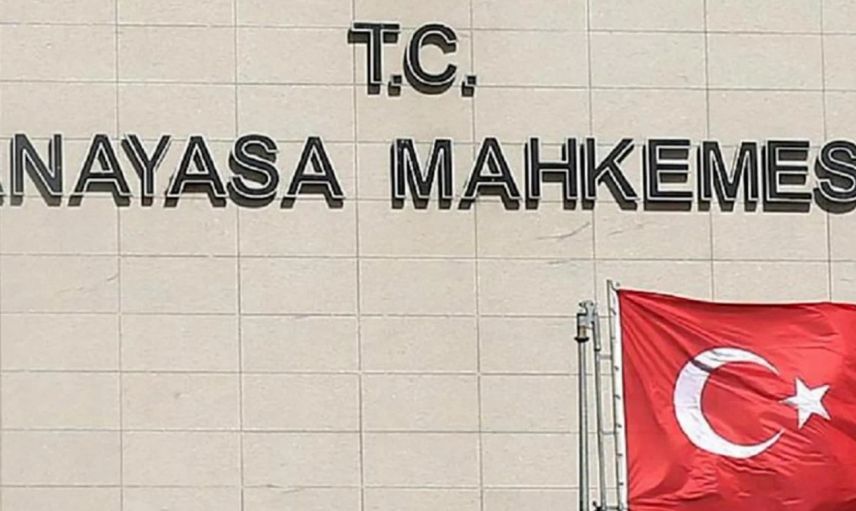 AYM Karara İmza Attı: Artık Emekliler O İşlerde Çalışamayacak!