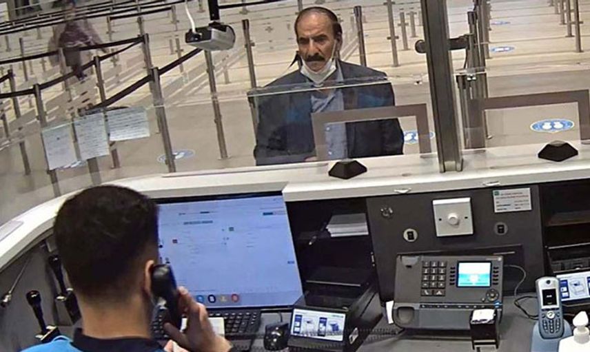 Aynı Sahte Pasaportu 25’inci Kez Kullanışında Yakalandı