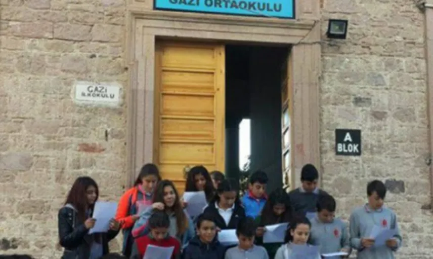 Ayvalık'ın Tarihi 2 Okulu Kapatılıyor 