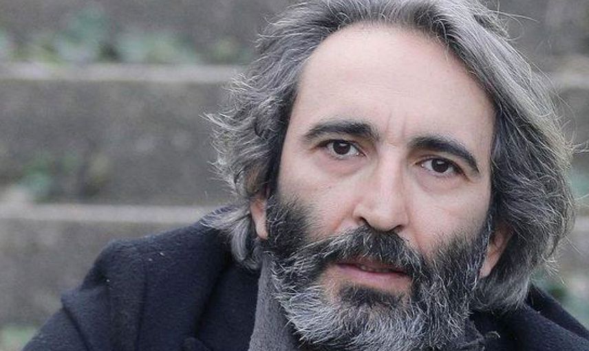 Aziz dizisinin ünlü oyuncusu Fırat Tanış eşinden ayrılır ayrılmaz yeni bir aşka yelken açtı