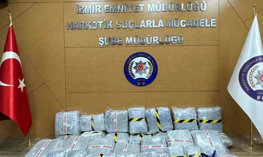 İzmir'de uyuşturucu operasyonu: 80 kilo esrar ele geçirildi