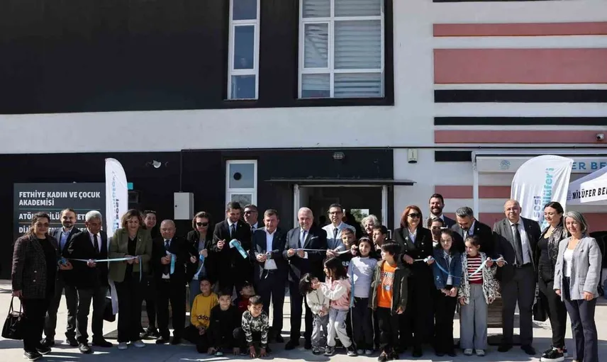 Dijital teknolojilerle tanışma fırsatı: Nilüfer Belediyesi dijital deneyim merkezi açıldı