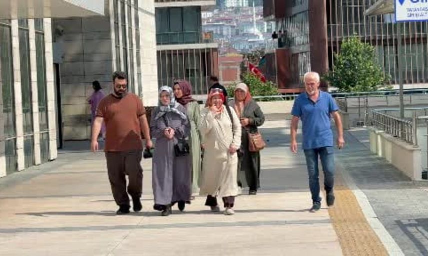Umre vaadiyle dolandırıldıklarını iddia eden 8 kişi savcılığa başvurdu