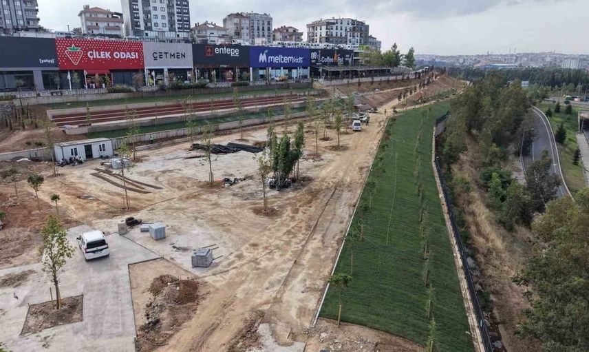 Çayırova'da park ve yeşil alanların yenileme çalışmaları hız kazanıyor