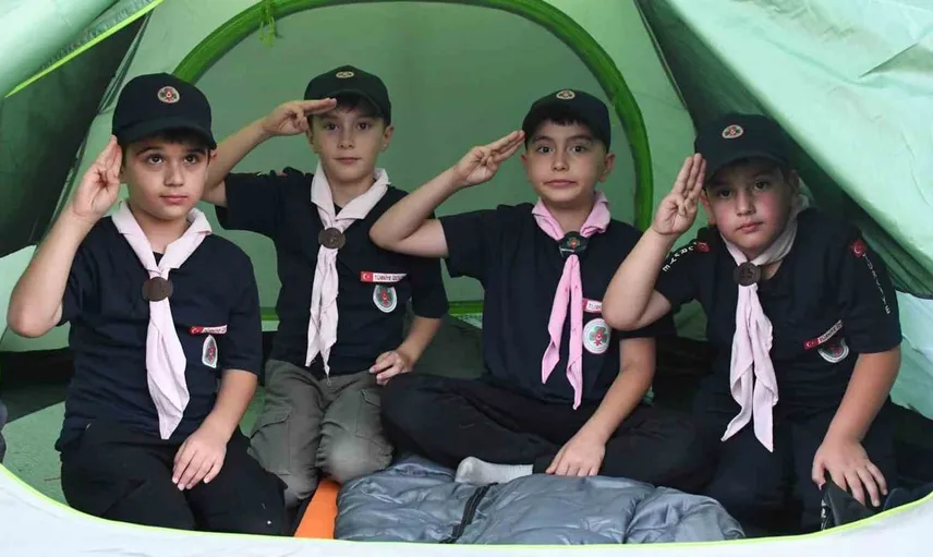 Yozgat'ta izciler teknolojiye veda ederek doğada vakit geçirdi