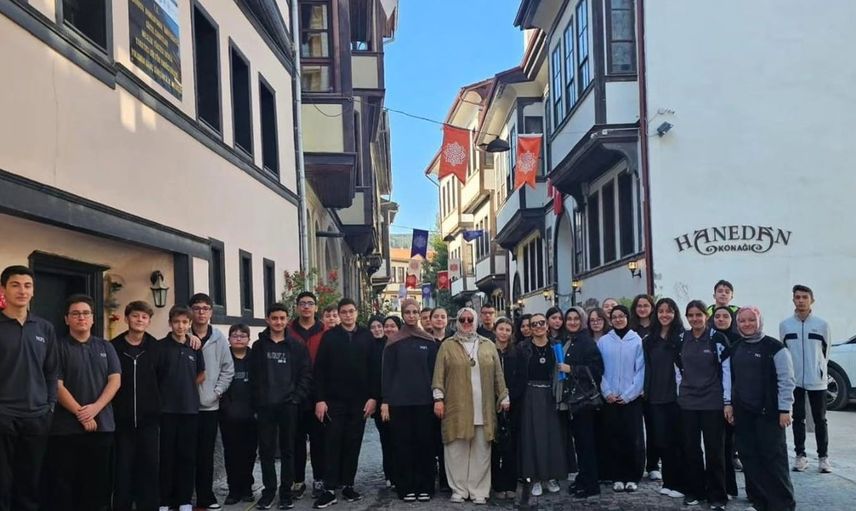 Kütahya'da lise öğrencileri tarihi bir yolculuğa çıktı