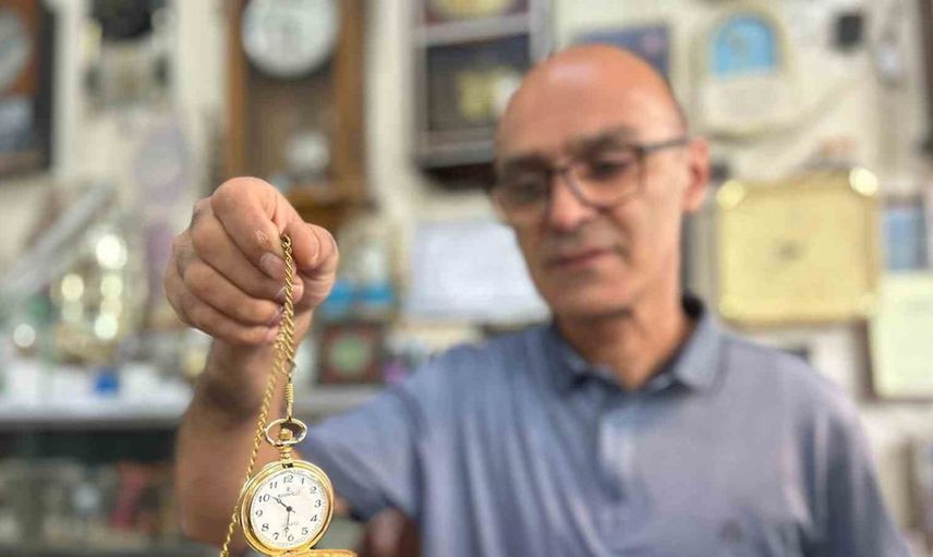 Dijital çağda nostalji: Van'da eski saatlerin tutkusu devam ediyor