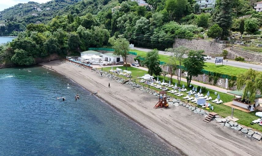 Aktaş Plajı yapılan düzenlemelerle yazın gözde plajları arasına girdi