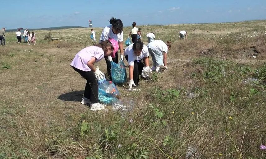 Sinop'ta yaz okulu öğrencilerinden çevre dostu hareket