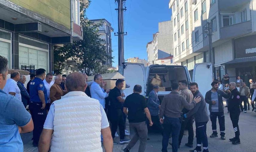 Kapaklı'da eşler arasındaki tartışma trajediye dönüştü: Bir kişi bıçakla hayatını kaybetti