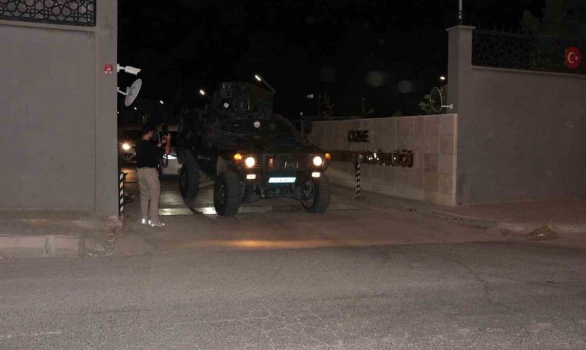 Cizre'de 400 polisle huzur ve güven uygulaması