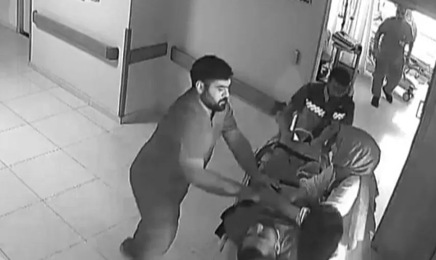 Kalbi iki kez duran hasta, doktoruna çiçekle teşekkür etti