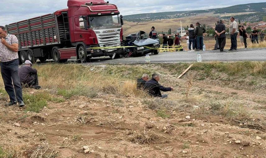 Yozgat’ta tır ile otomobil çarpıştı: 1 ölü, 2 yaralı