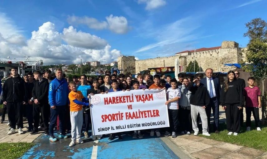 Sinop’ta yürüyüş etkinliği ile sağlıklı yaşam vurgusu yapıldı