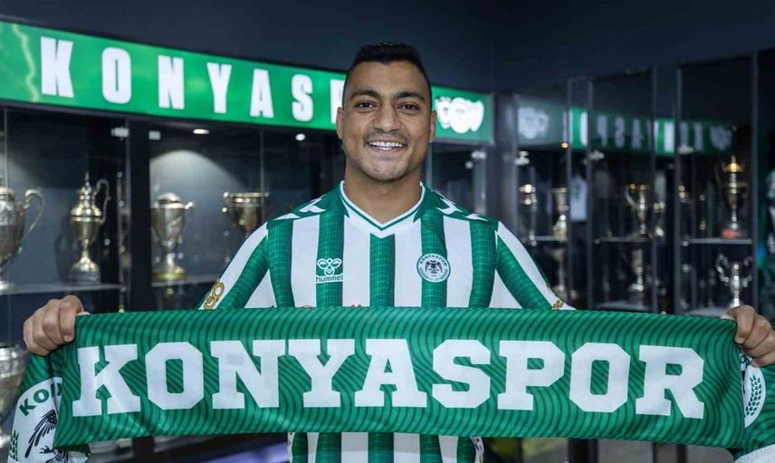 Konyaspor, forvet Mostafa Mohamed ile 3 yıllık sözleşme imzaladı
