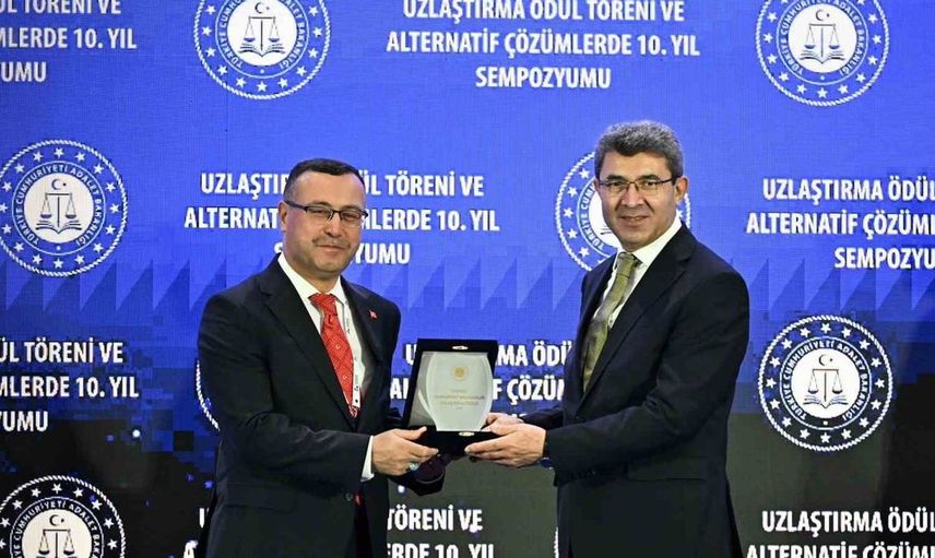 Kayseri Cumhuriyet başsavcılığına uzlaştırma ödülü takdim edildi