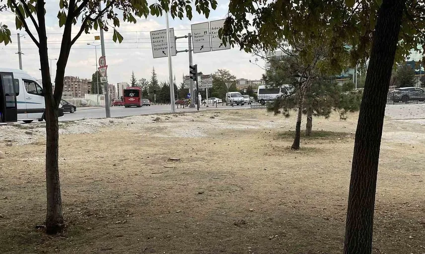 Konya'da kıskançlık yüzünden yaşanan kargaşada 15 yaşındaki kız bıçaklandı
