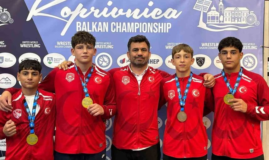 Denizlili güreşçiler Balkan şampiyonasında zaferle döndü