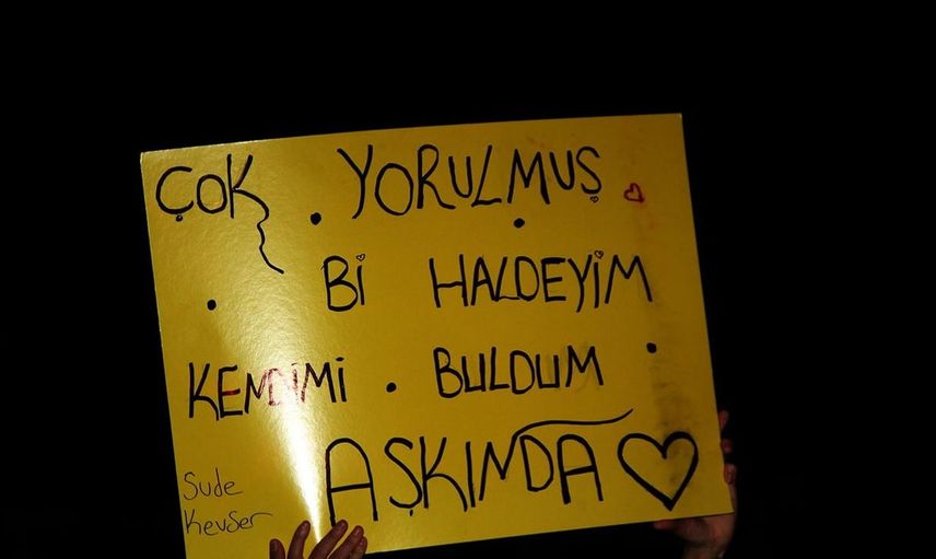 Kula’da 104. kurtuluş yılı coşkuyla kutlandı: Ayna grubu sahne aldı