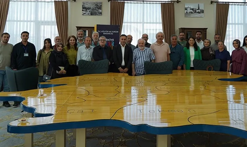Hanefi İspirli, kültür yolu festivalinde edebiyatın izlerini anlattı