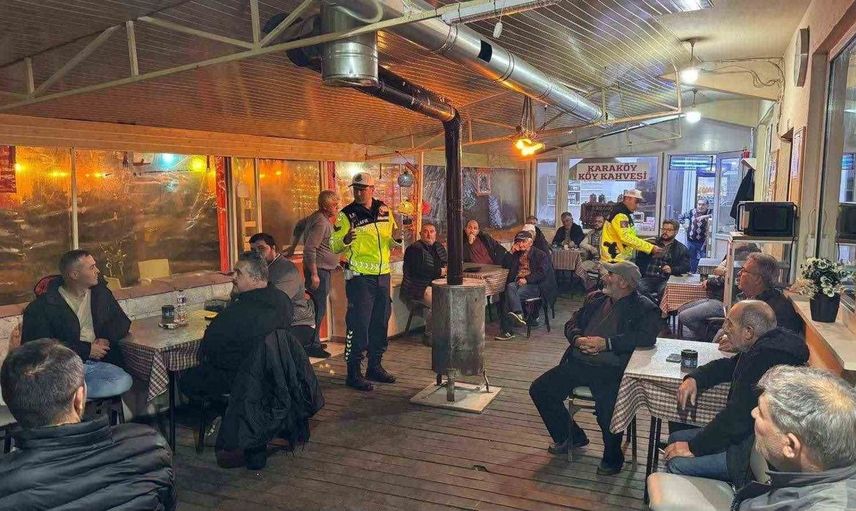 Bilecik'te traktör sürücülerine trafik güvenliği eğitimi verildi