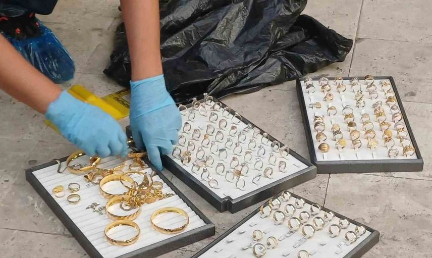 Manisa'da kuyumcuda silahlı soyguna kalkışan şüpheli tutuklandı