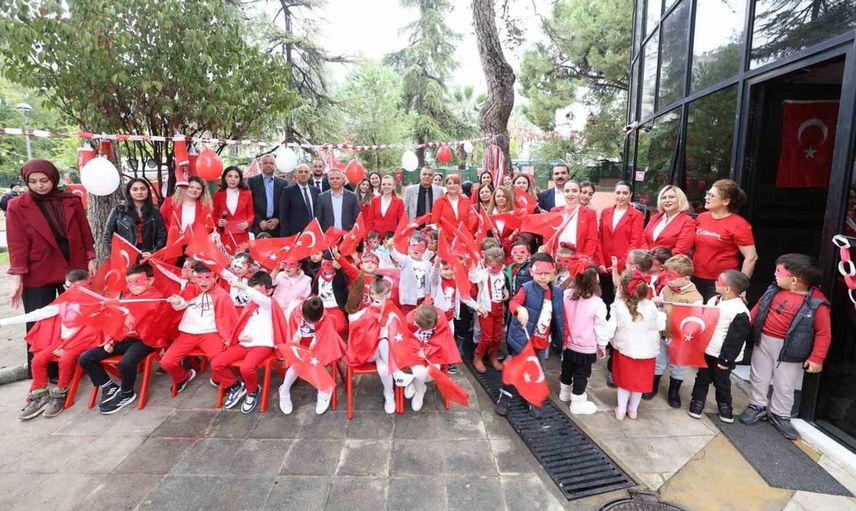 Cumhuriyet coşkusunu minik yürekler kutladı