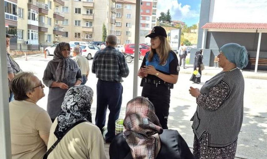 Bilecik'te dolandırıcılık konusunda bilgilendirme etkinliği yapıldı