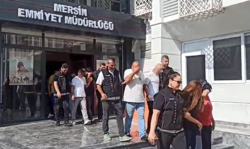 Mersin'de hastane otoparkında büyük uyuşturucu operasyonu: İki kişi tutuklandı