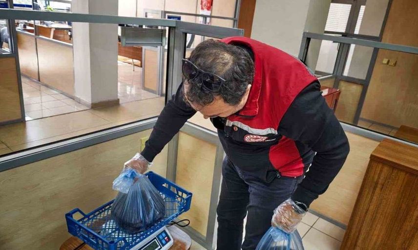 Kayseri'de kaçak yollarla getirilen 25 bin canlı sülük ele geçirildi