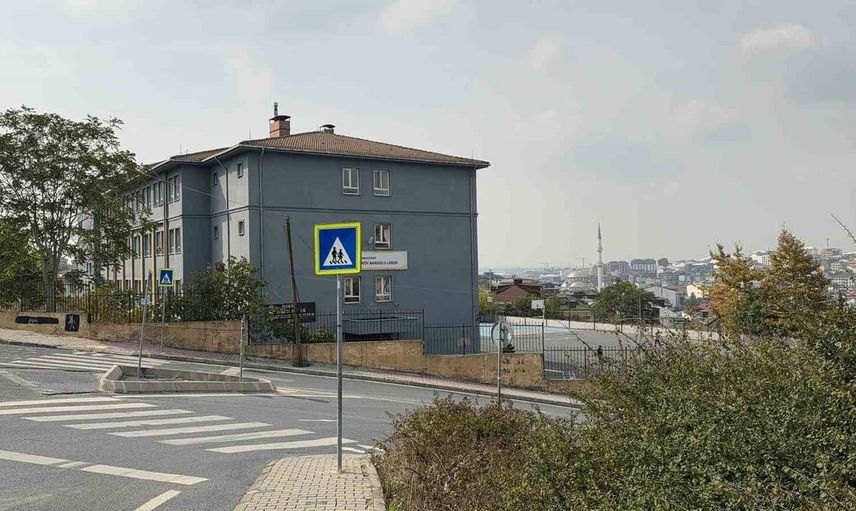 Arnavutköy’de sosyal medyada asılsız saldırı paylaşımı yapan iki çocuk gözaltına alındı