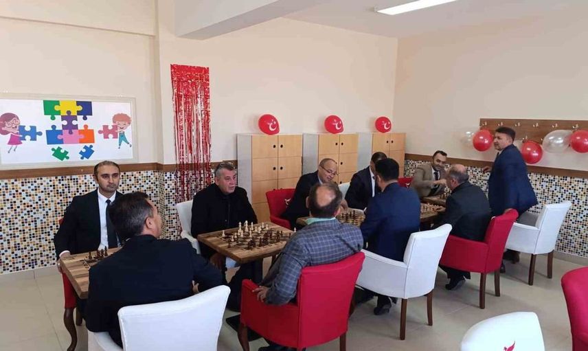 Bolvadin'de çocukların zekâsını geliştirecek yeni sınıf açıldı