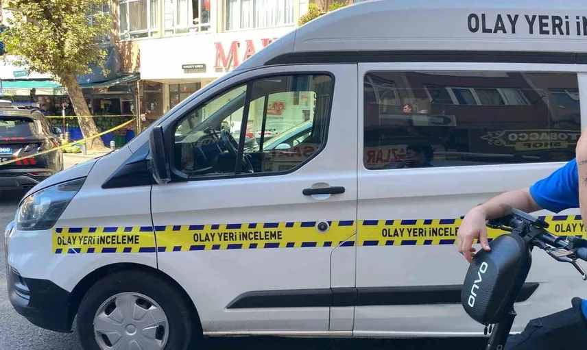 Yolun karşısına geçerken su tankerinin altında kalan kadın yaşamını yitirdi
