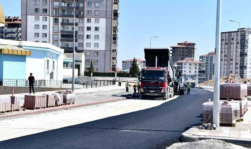 Malatya'nın geleceği için altyapı çalışmalarını sürdürüyorlar