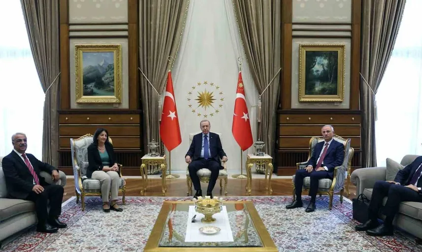 Cumhurbaşkanı Erdoğan, DEM Parti heyetini Cumhurbaşkanlığı Külliyesi'nde ağırladı