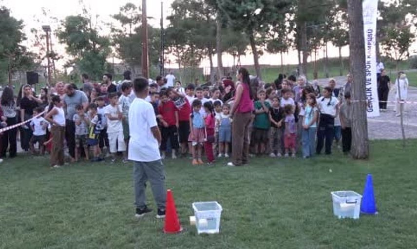Siverek Kalesi'nde çocuklar ve aileleri karnaval coşkusunda buluştu