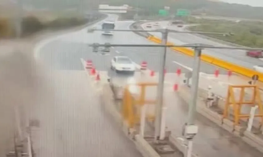 Kuzey Marmara otoyolunda otobüs yangını: Güvenlik kameraları belgeledi